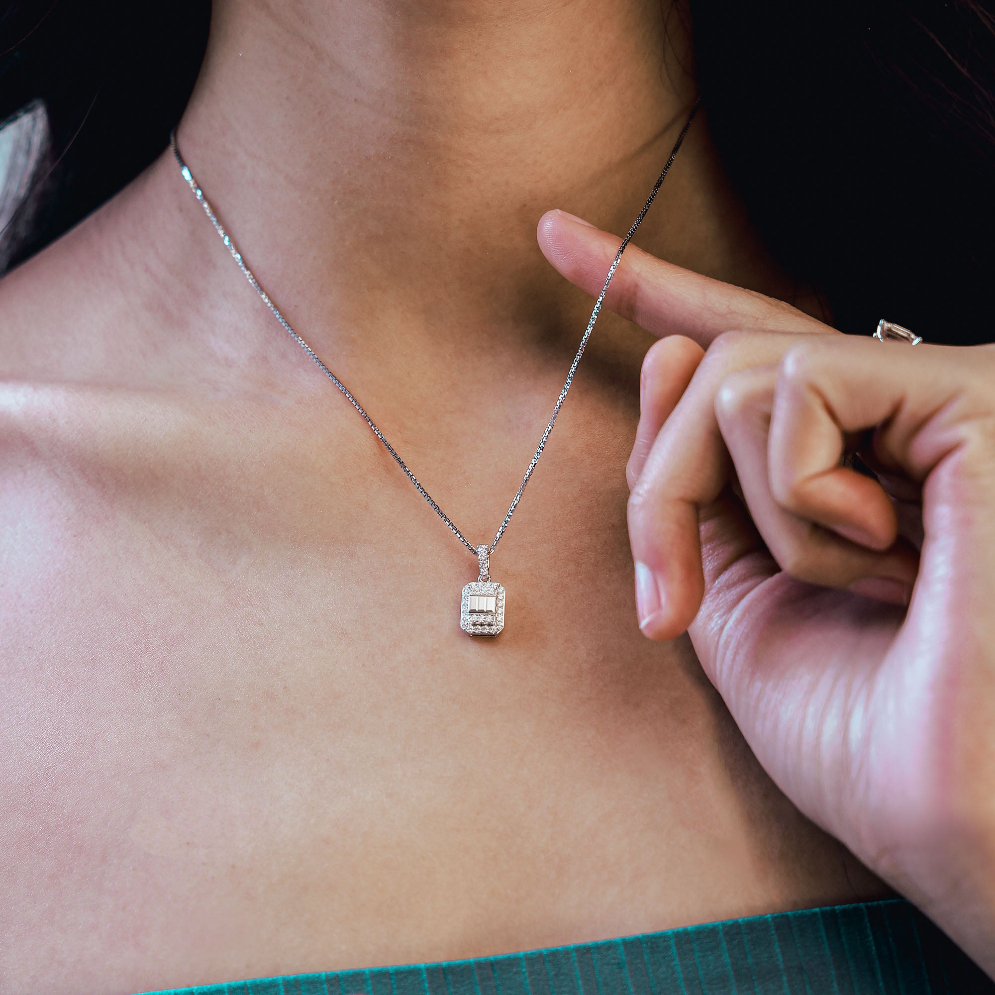 Rhea Diamond Pendant (P2406070003)