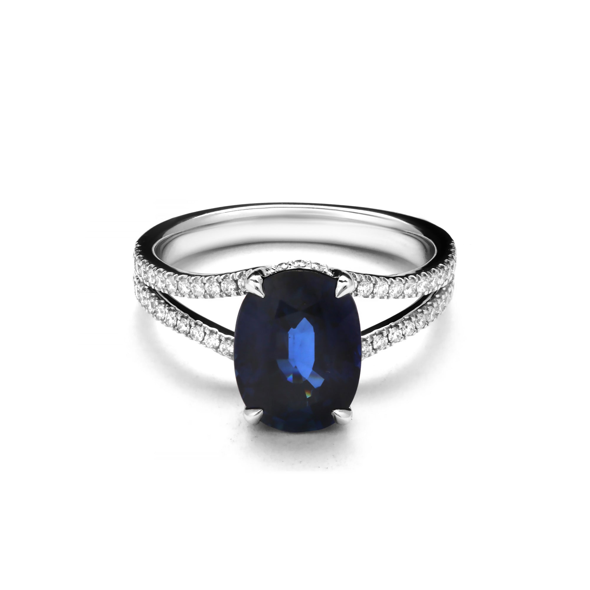 Lagoon Diamond Ring With Blue Sapphire (D2407230001)