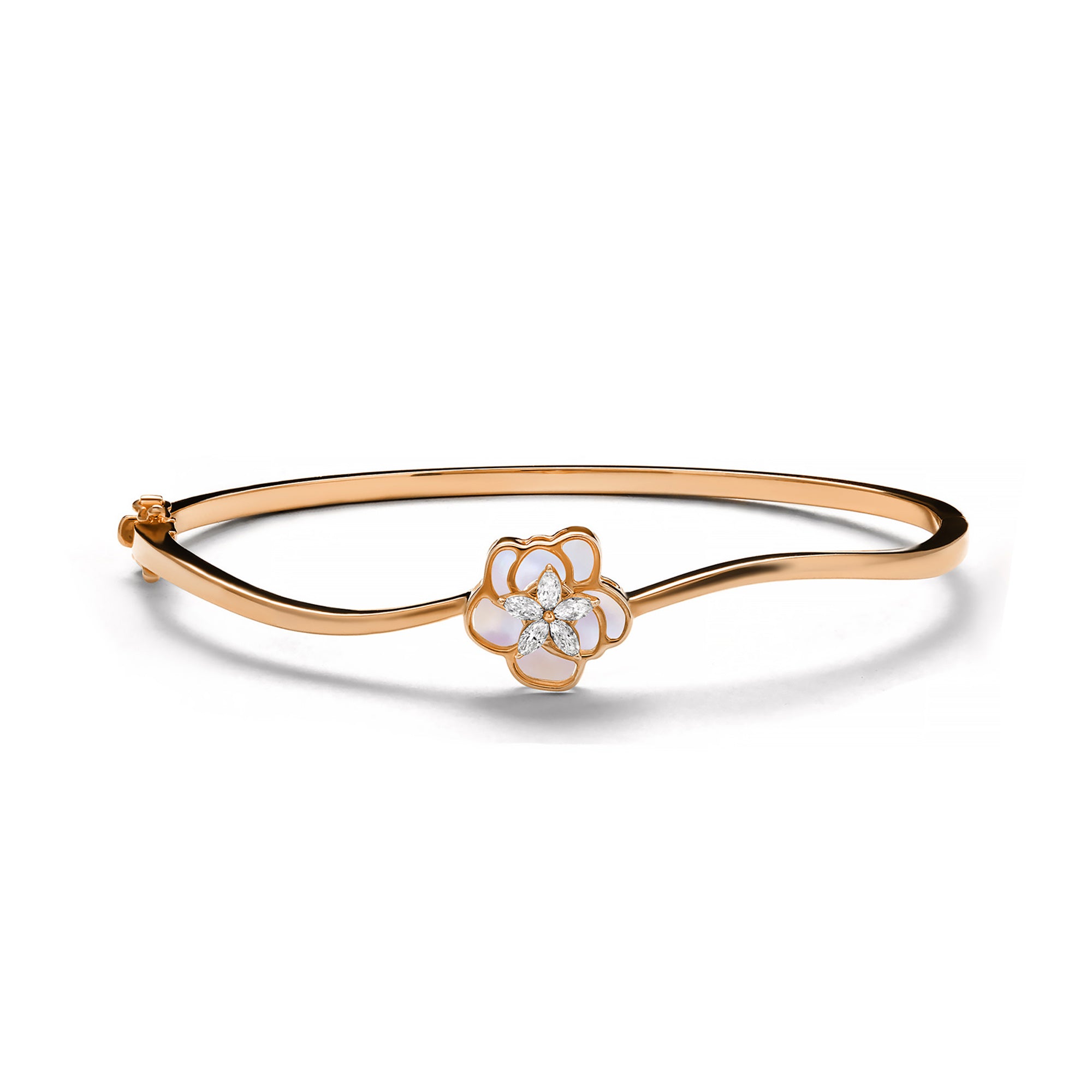 Whirlin Diamond Bangle (P2407090017)