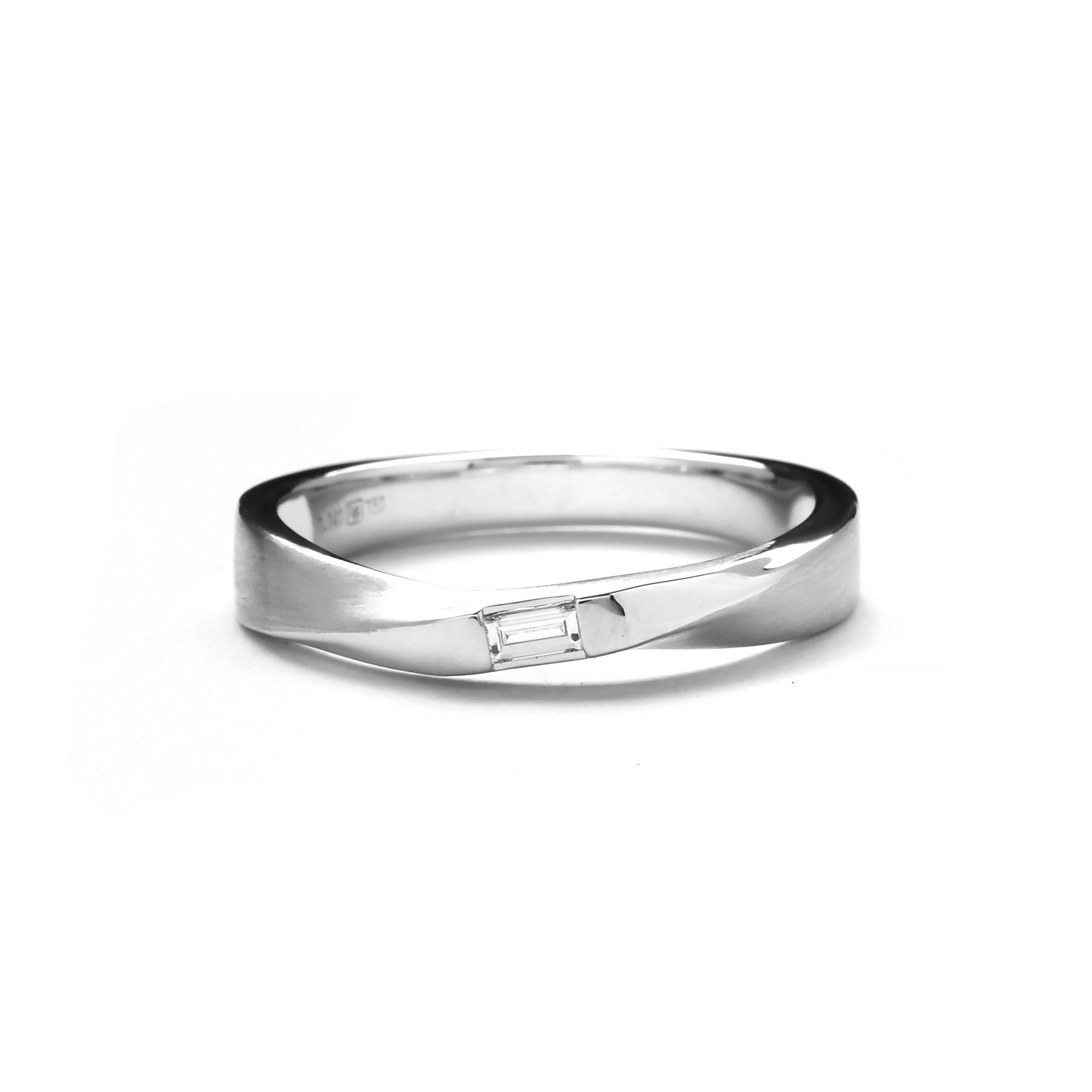 NICHOL Diamond Ring (P2601270119)