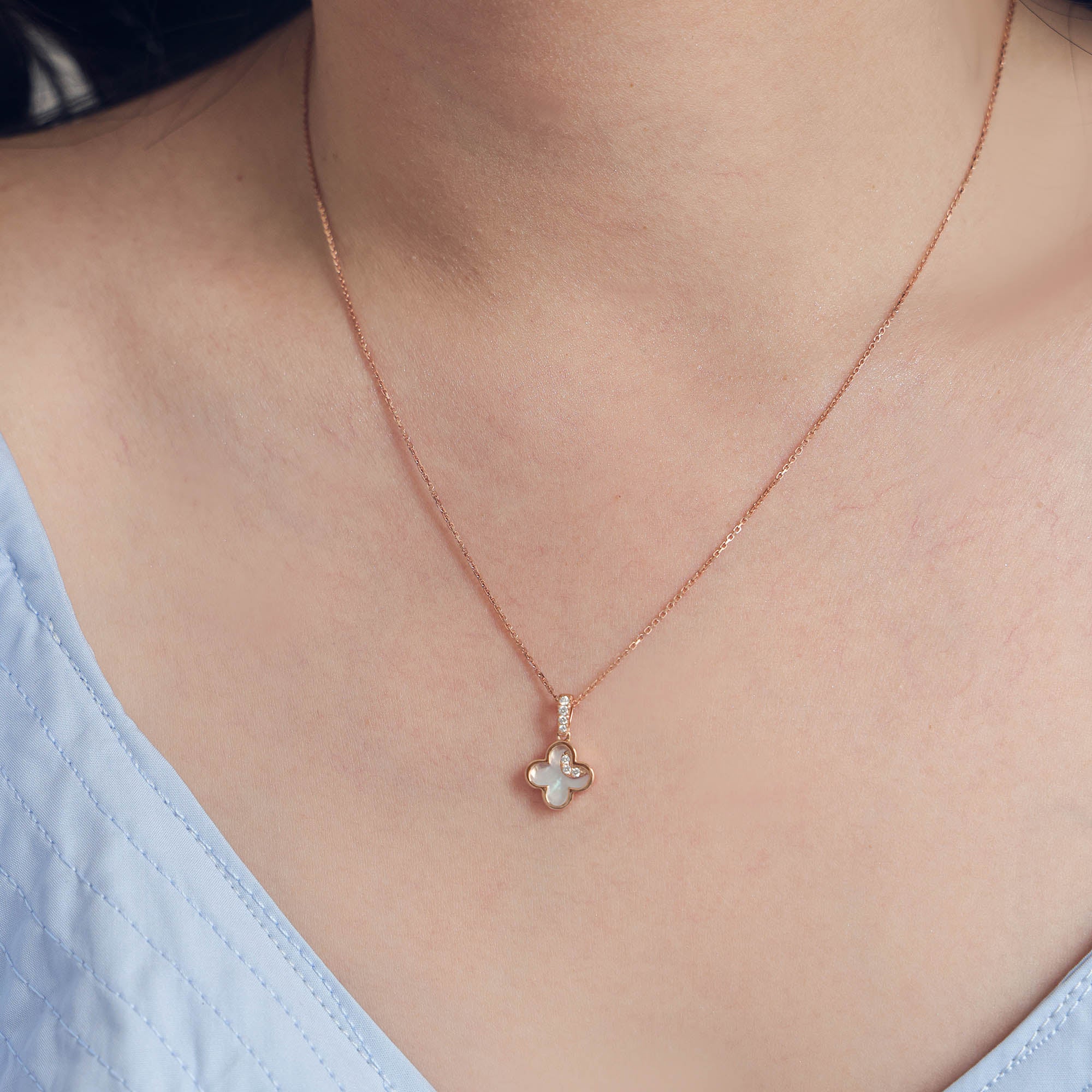 Roamy Diamond Pendant (P2405210072)