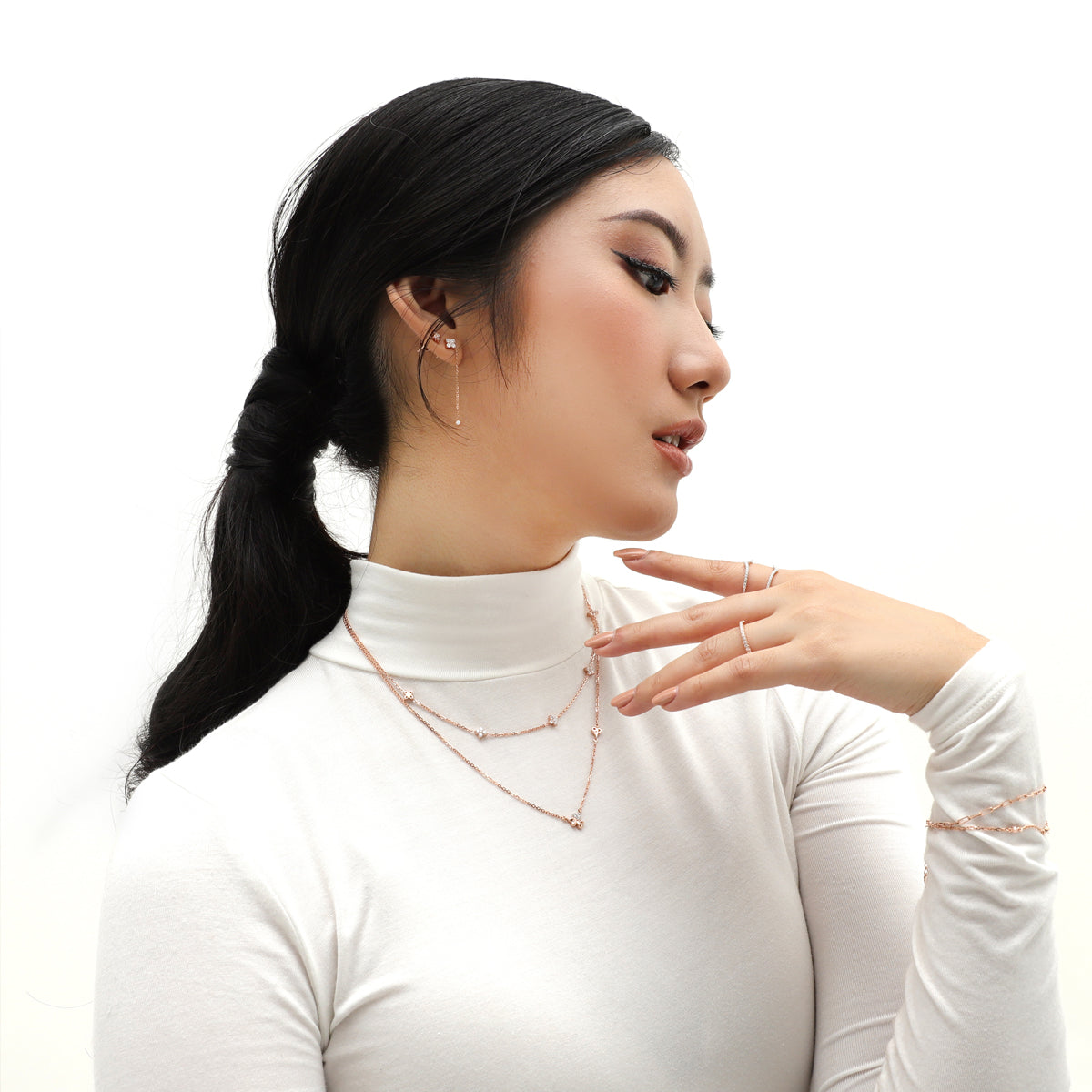 Choi Ye Diamond Necklace (P2112030133)