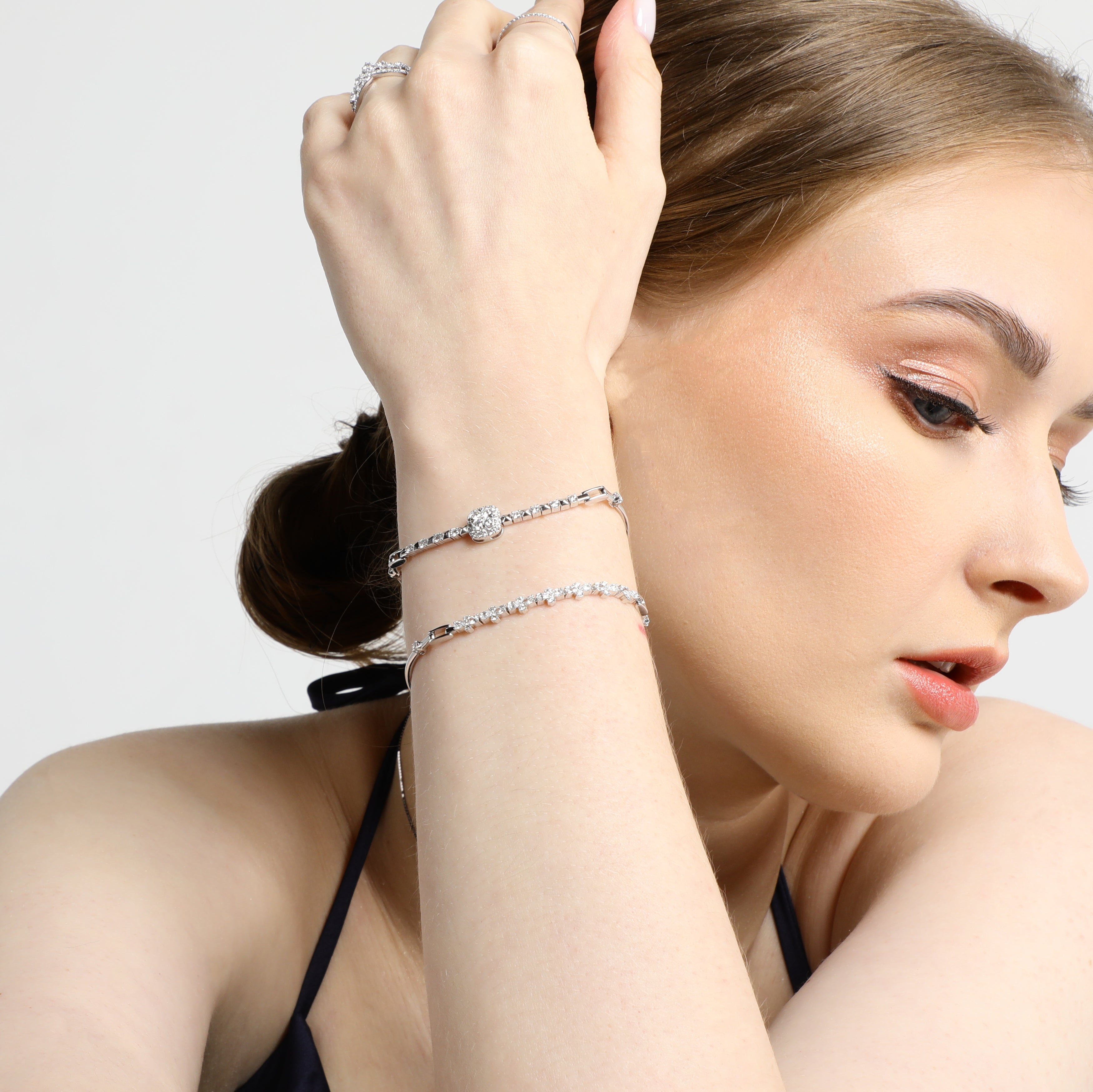 Evaline Diamond Bracelet (P2208220045)