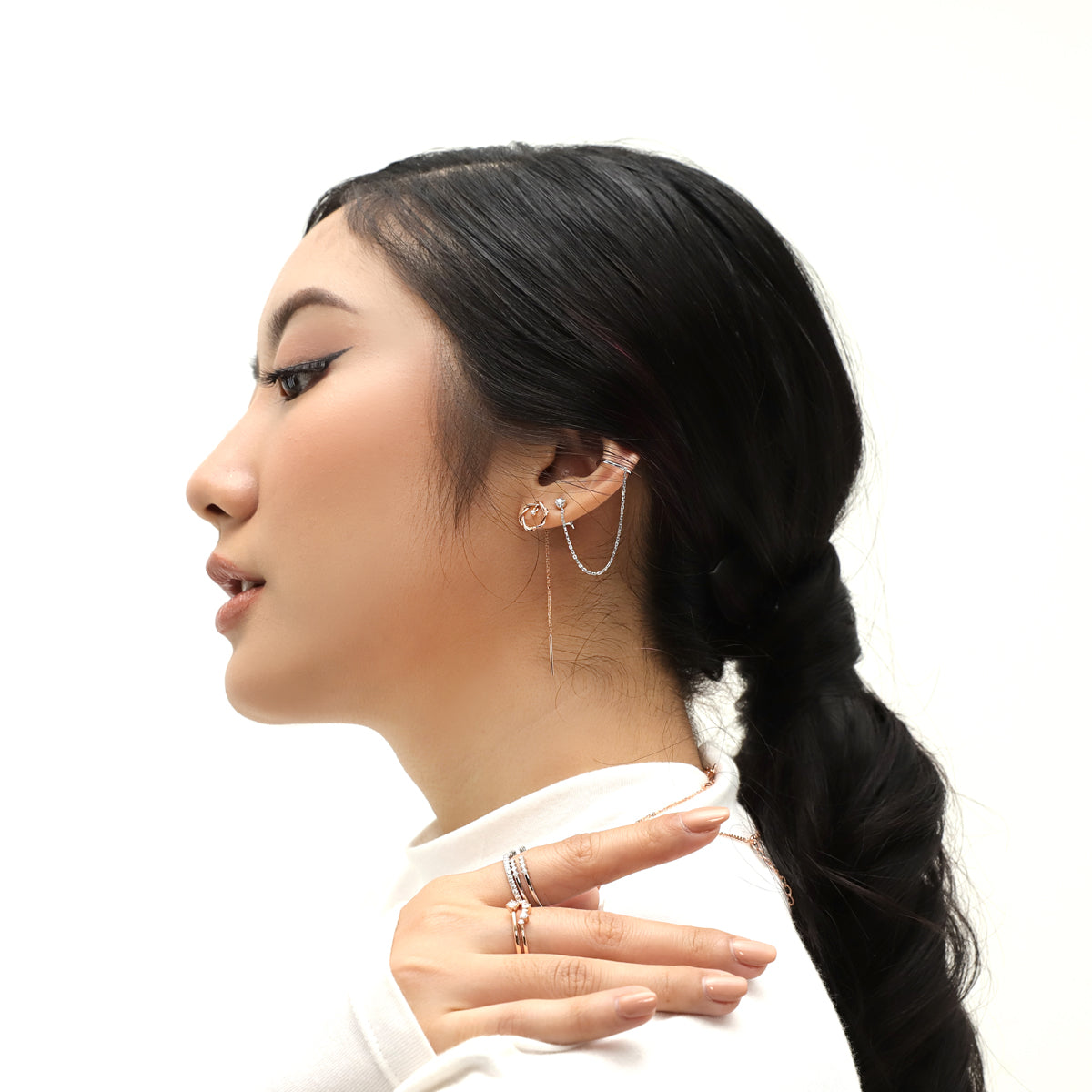 Ha Young Diamond Earring (P2110230098)