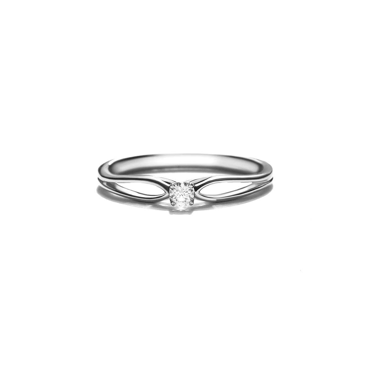 Della Size Medium Diamond Ring (P2001180015)
