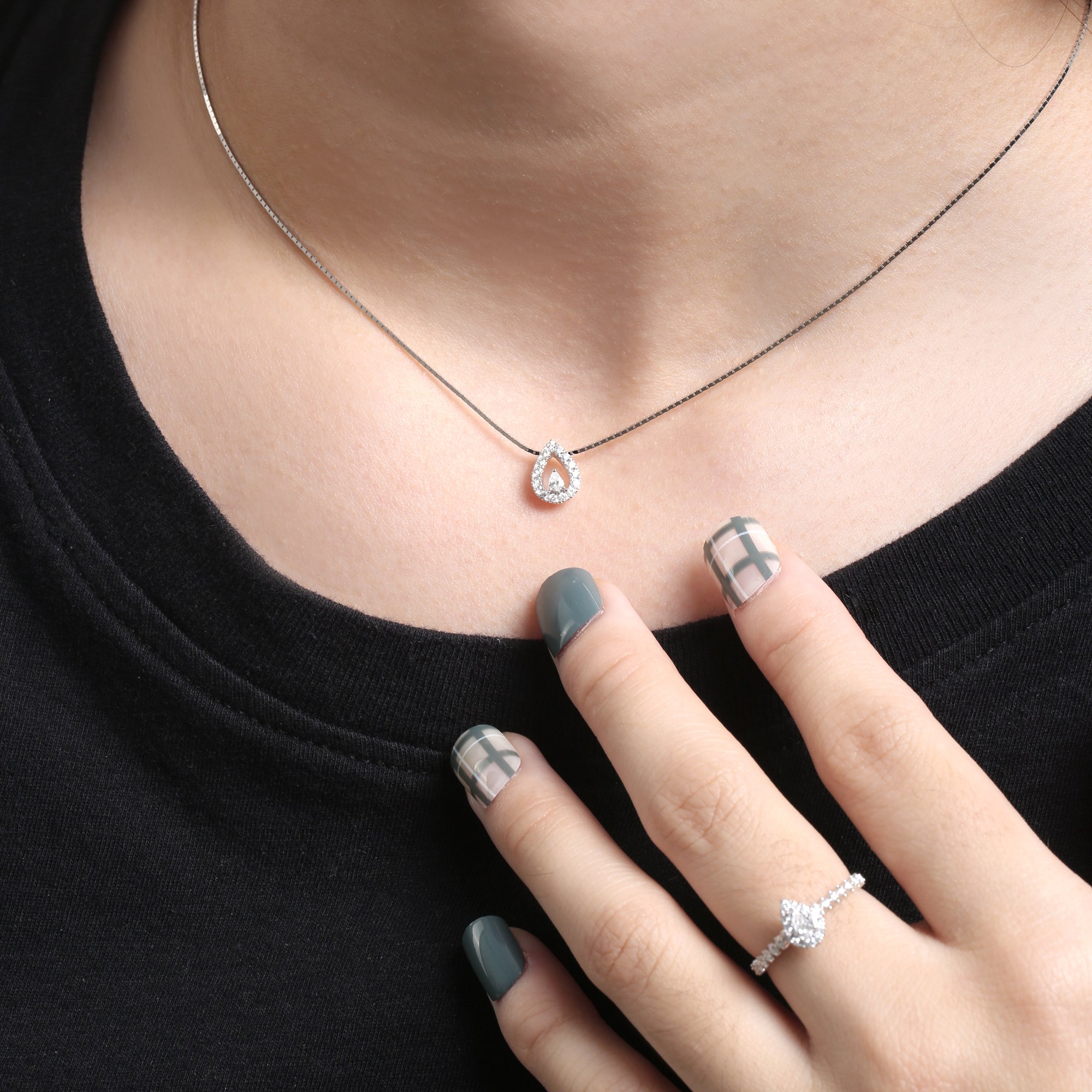 Albertine Pear Diamond Pendant (P2201110137)