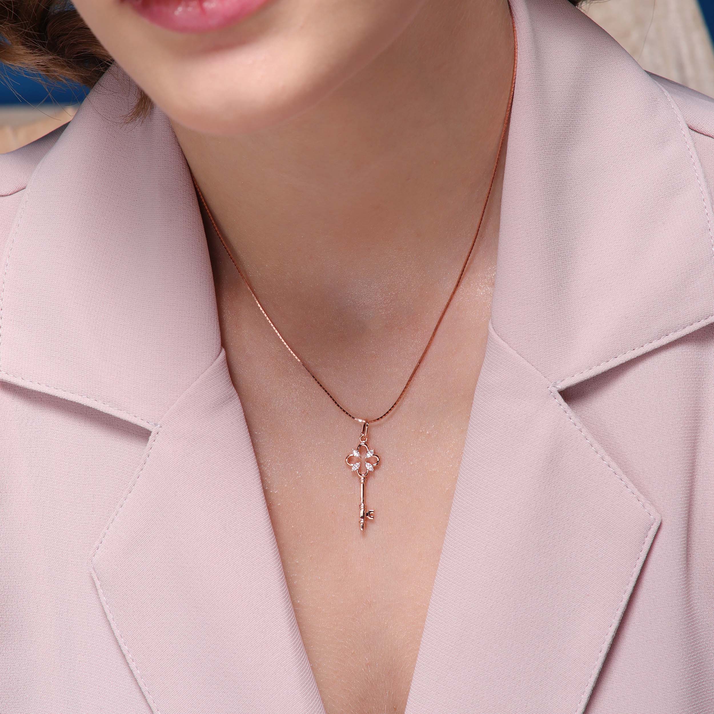 Empower Key Diamond Pendant (P2206230359)