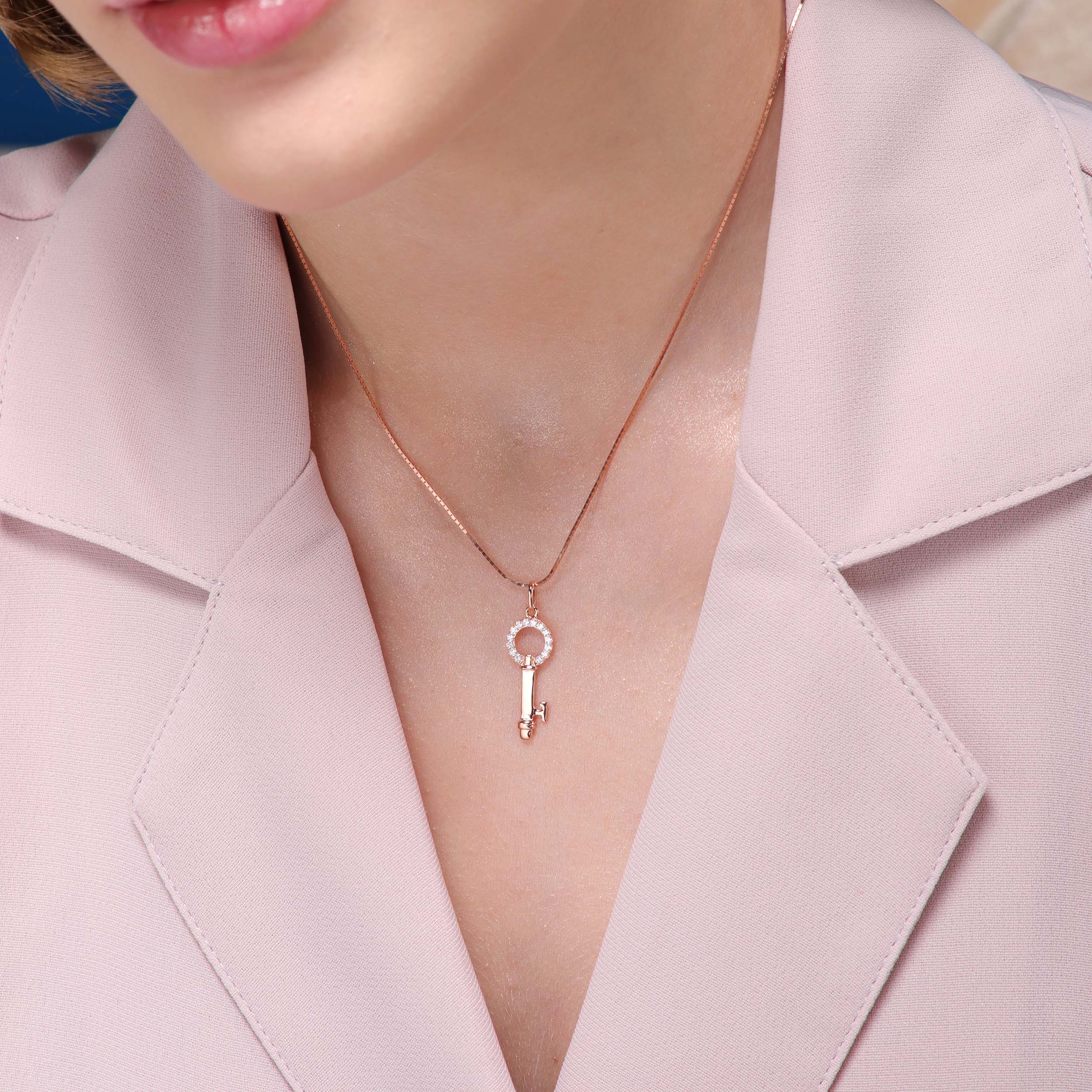 Integrity Key Diamond Pendant (P2206230386)