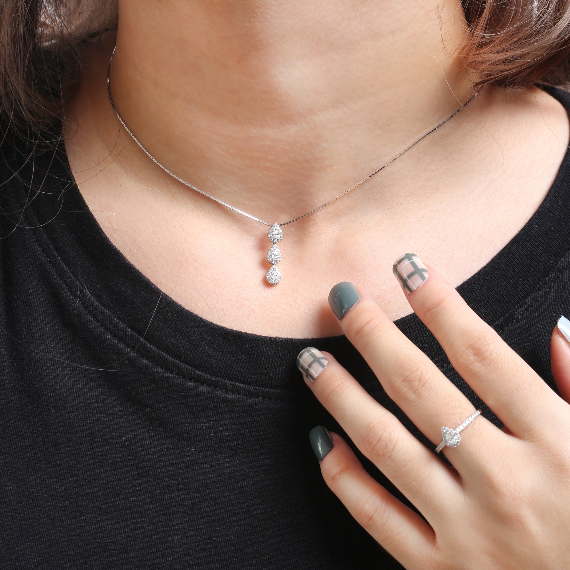 Trilogy Pear Diamond Pendant (P2201110136)