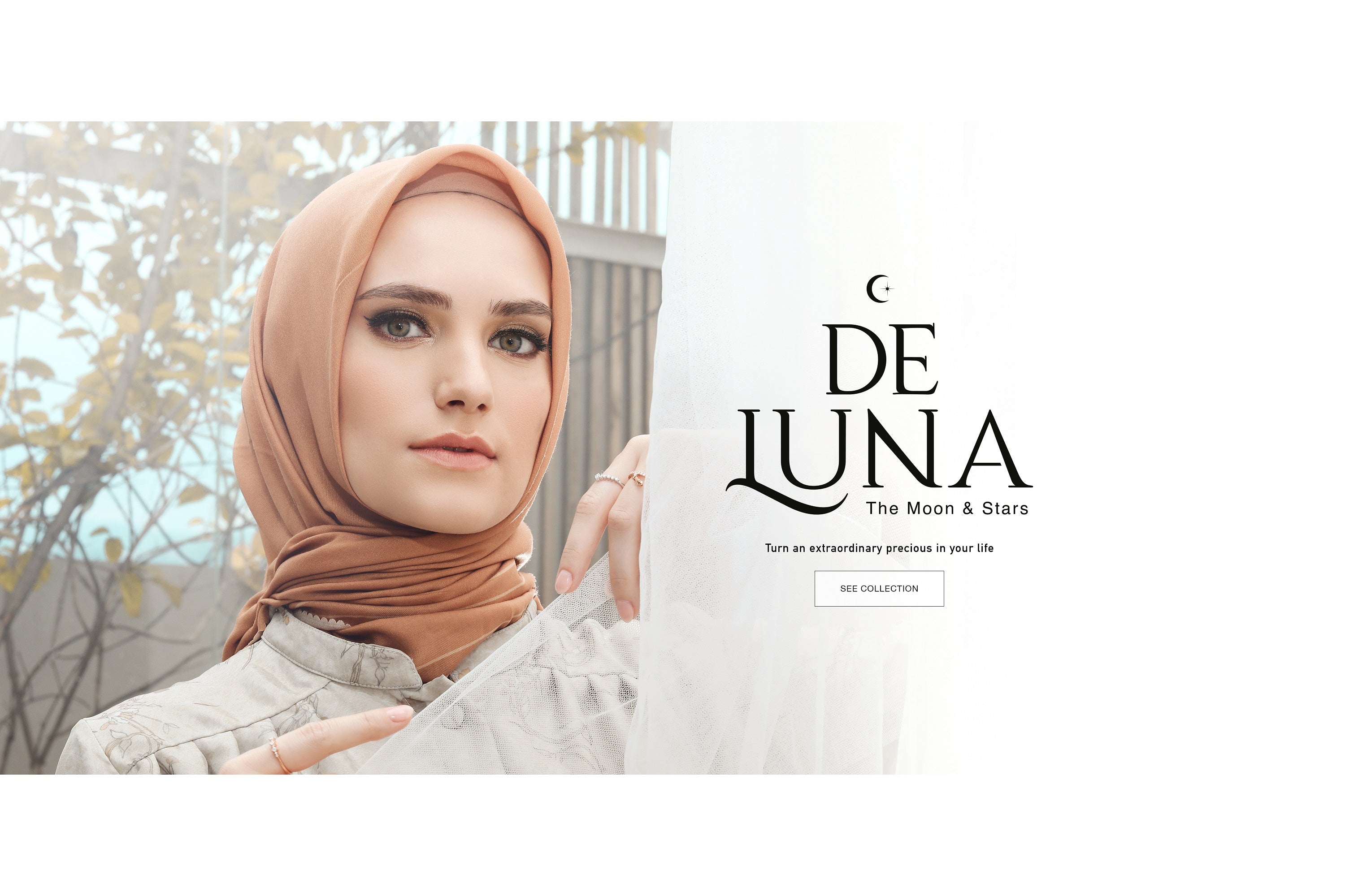 De Luna Collections