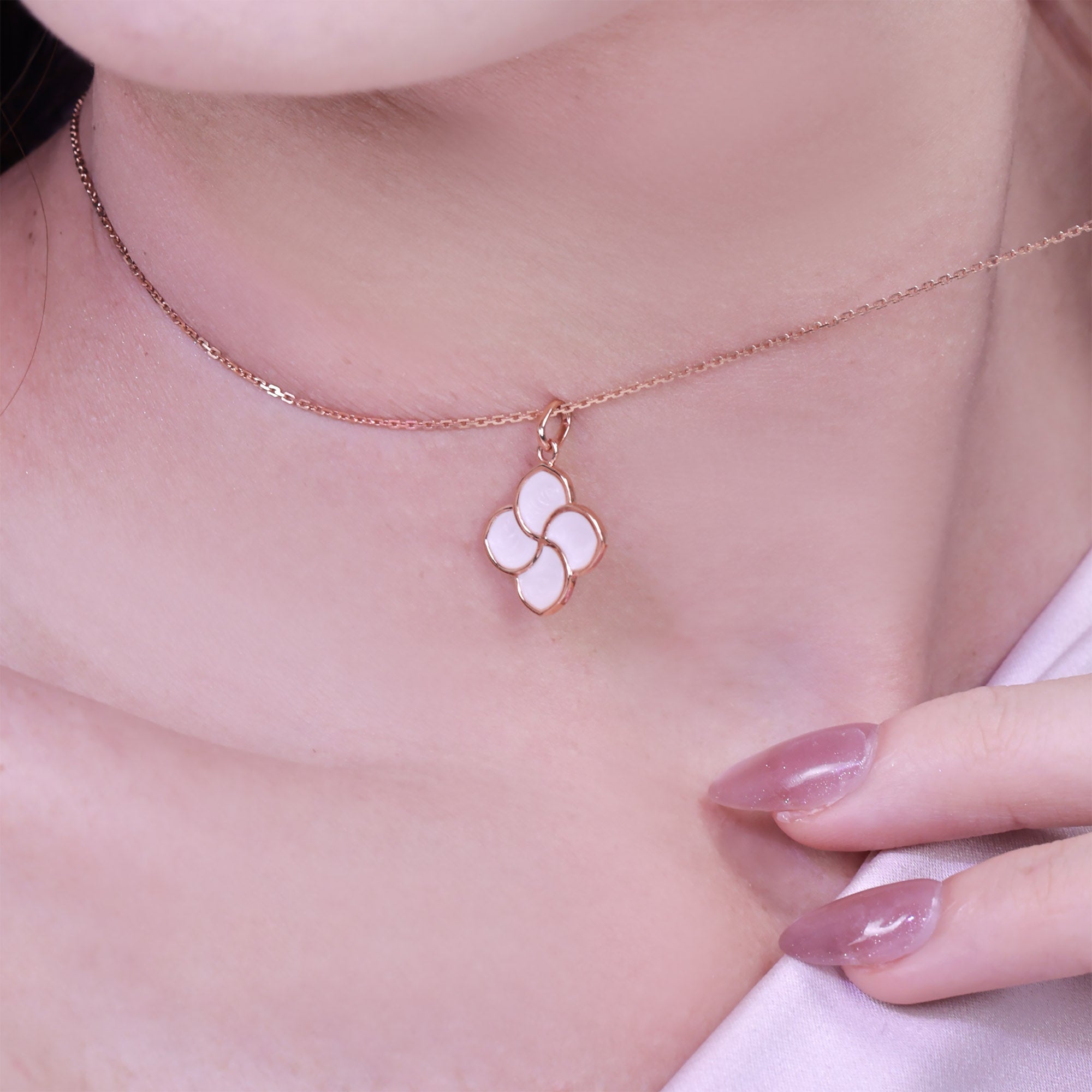 Anthea Gold Pendant (G2602100006)