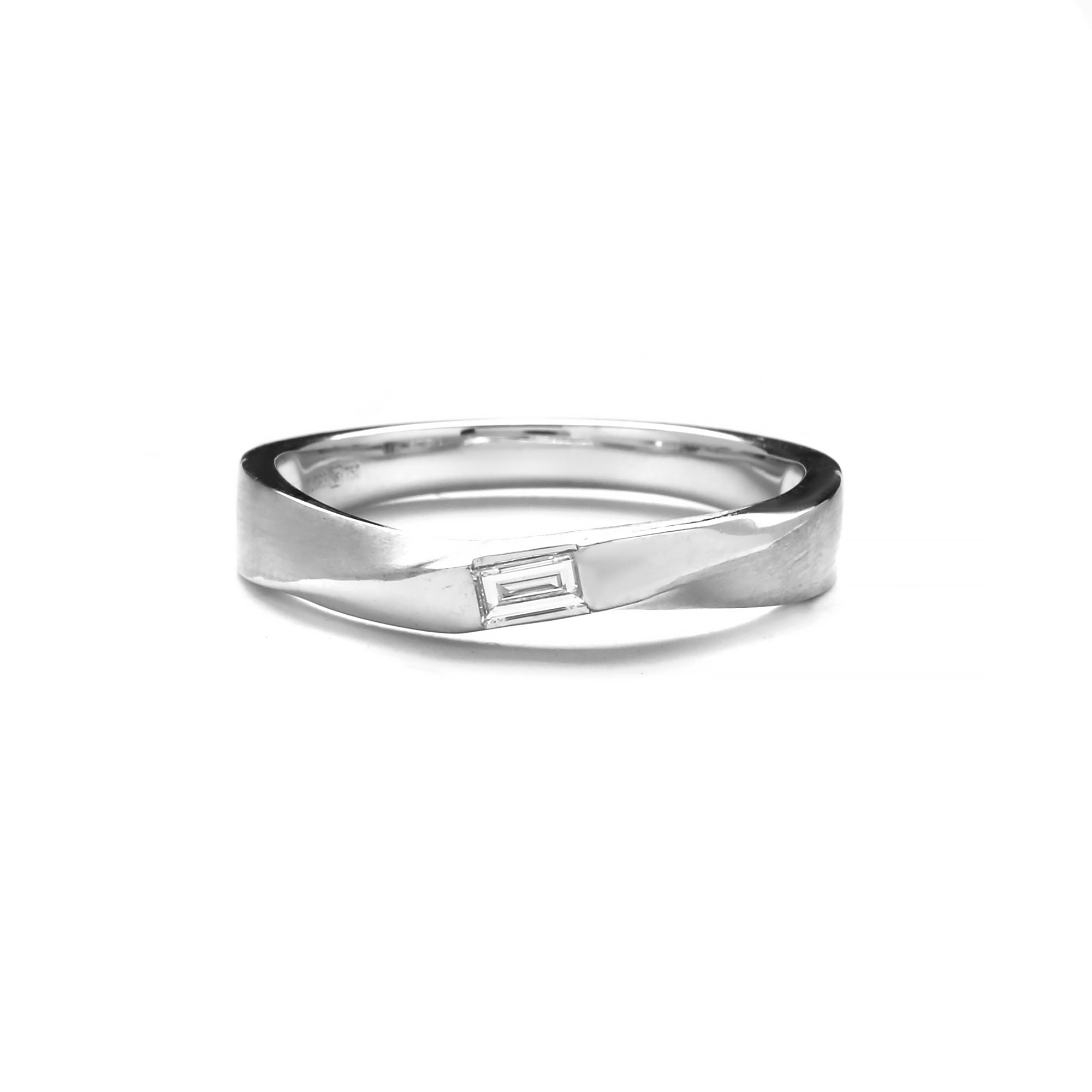 NICOLA Diamond Ring (P2601270120)