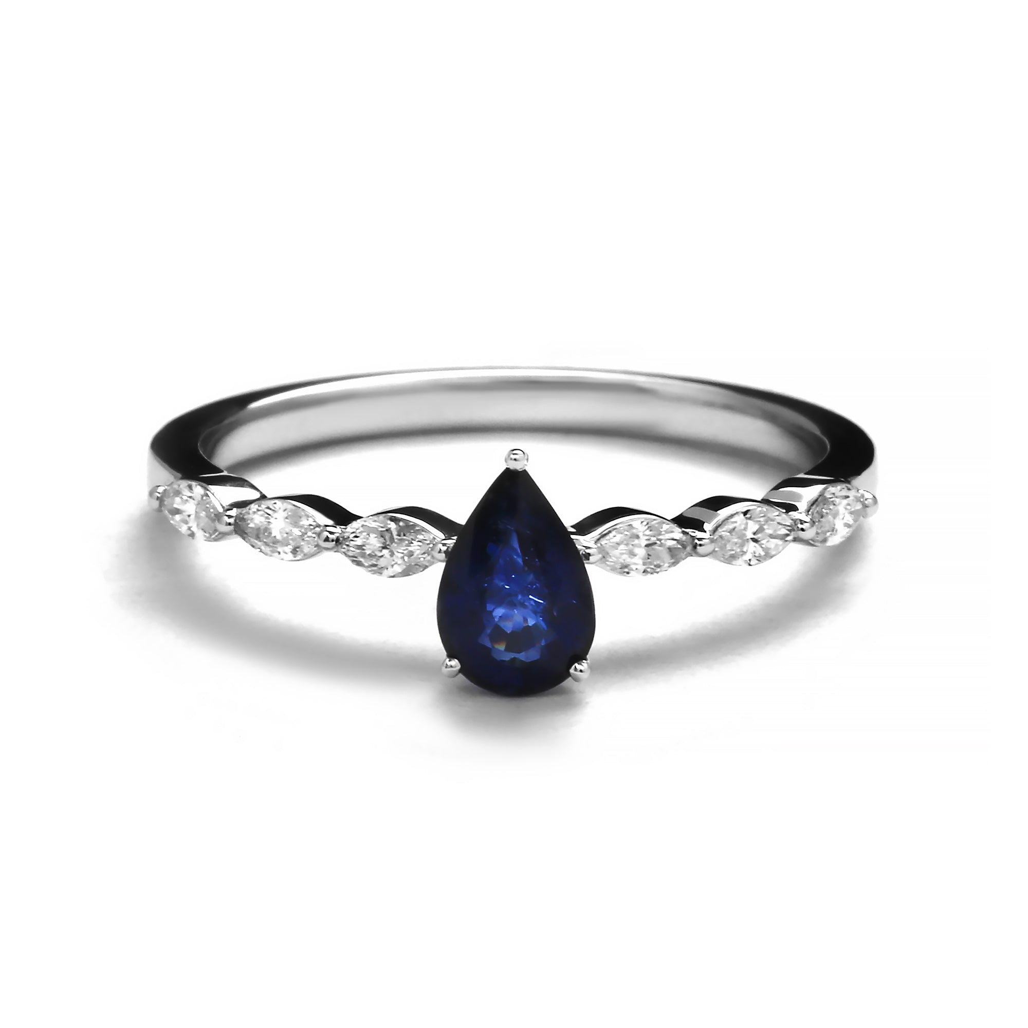 Aura Diamond Ring With Blue Sapphire (P2503240052)