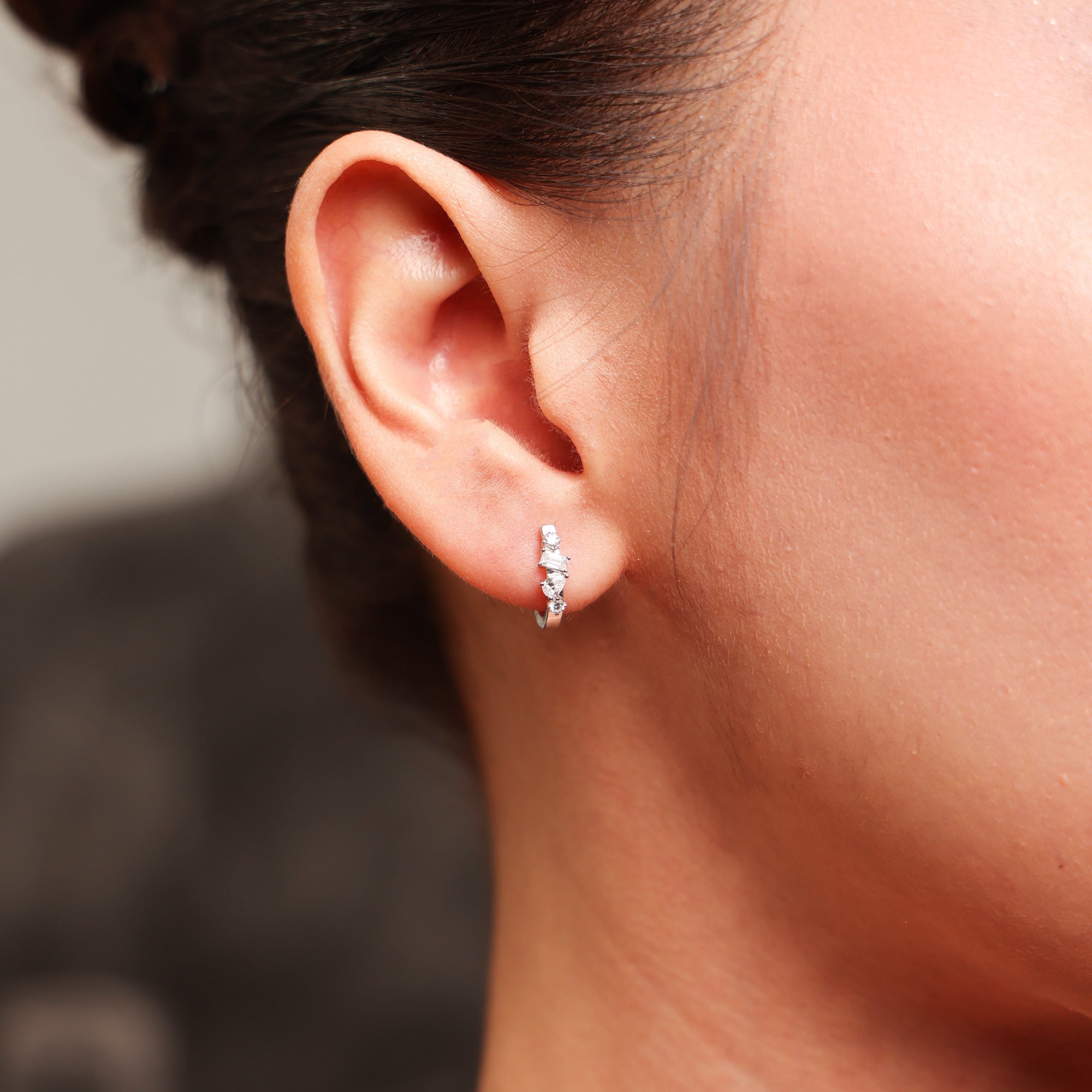 Graffias Diamond Earrings (P2308100097)