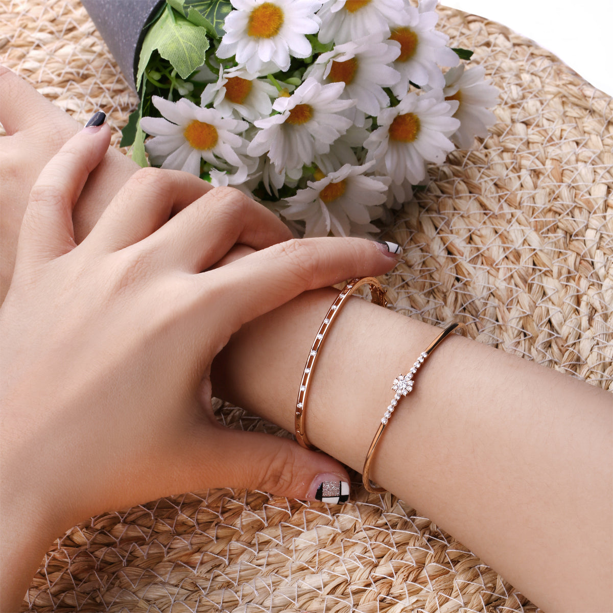 Shivani Diamond Bangle (P2108160004)