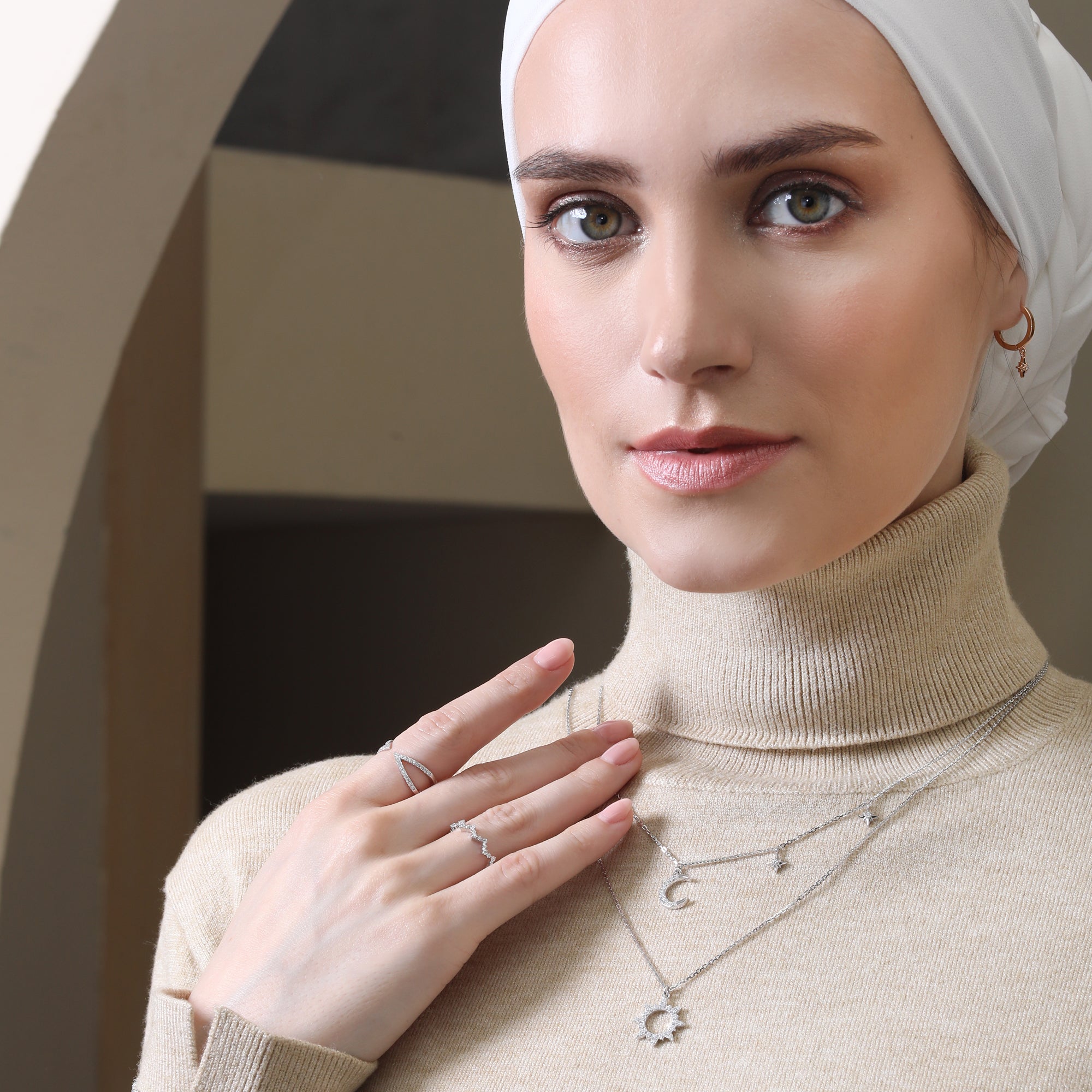 Salima Diamond Earrings (P2201280005)