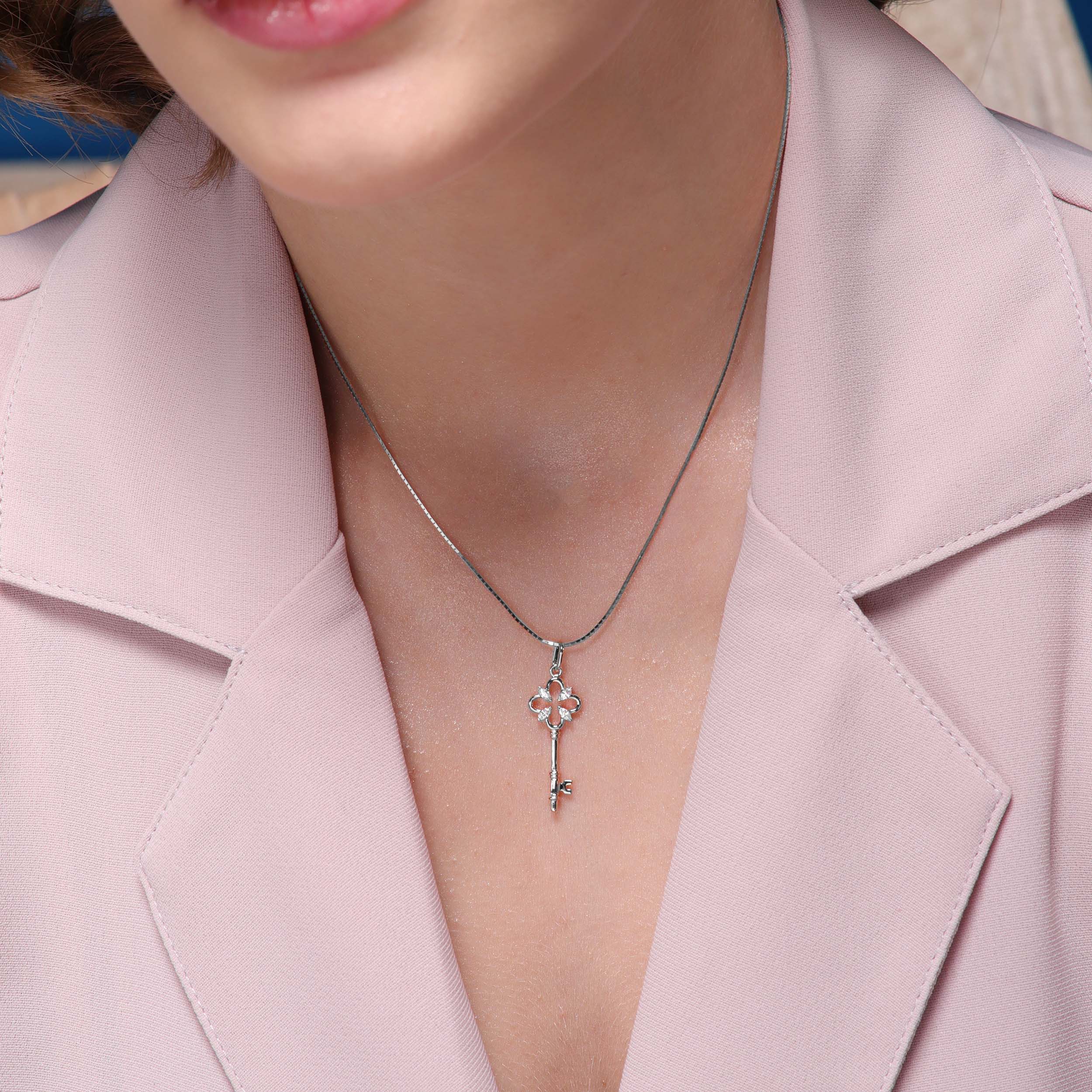 Empower Key Diamond Pendant (P2206230359)